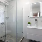 Very Calm - Easy Sleep With Aircon * Budapest