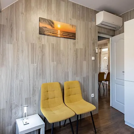 Very Calm - Easy Sleep With Aircon * Budapest