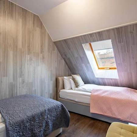 Very Calm - Easy Sleep With Aircon Budapest